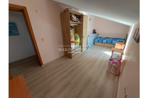 3+1 DUPLEX FLAT WITH POOL IN CENTRAL LOCATION IN FETHIYE