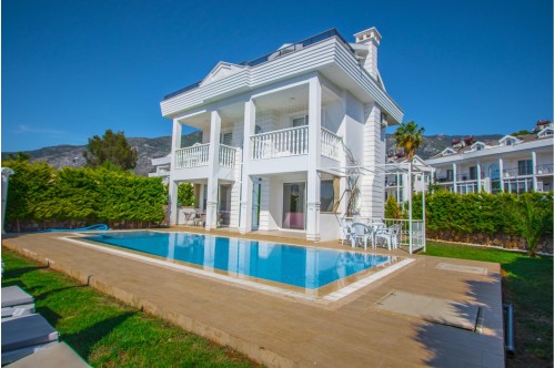 VILLA HISARPARK B